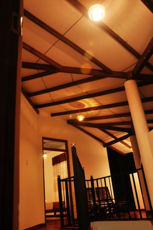 Coconut Garden House Otel Udawalawe Dış mekan fotoğraf