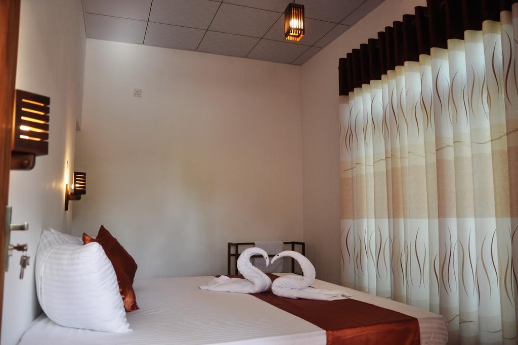 Coconut Garden House Otel Udawalawe Dış mekan fotoğraf