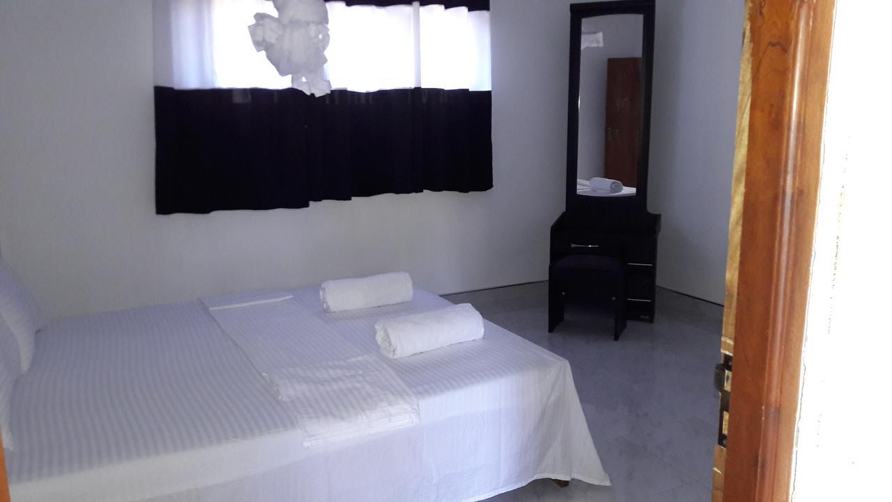 Coconut Garden House Otel Udawalawe Dış mekan fotoğraf